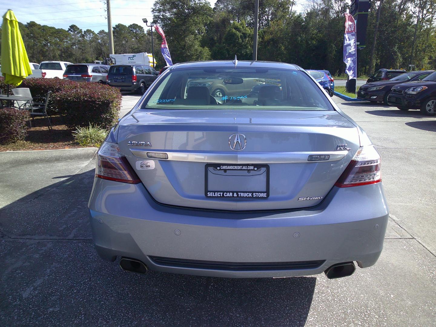 2011 SILVER ACURA RL (JH4KB2F60BC) , located at 1200 Cassat Avenue, Jacksonville, FL, 32205, (904) 695-1885, 30.302404, -81.731033 - Photo#3